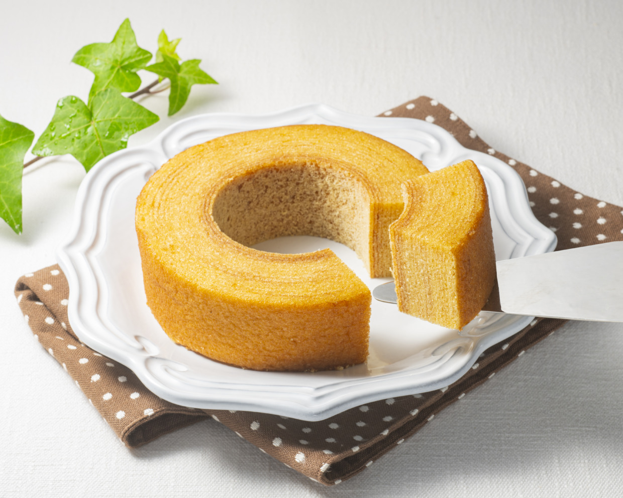 廣島バームクーヘン 玄米粉入 宮島はちみつ